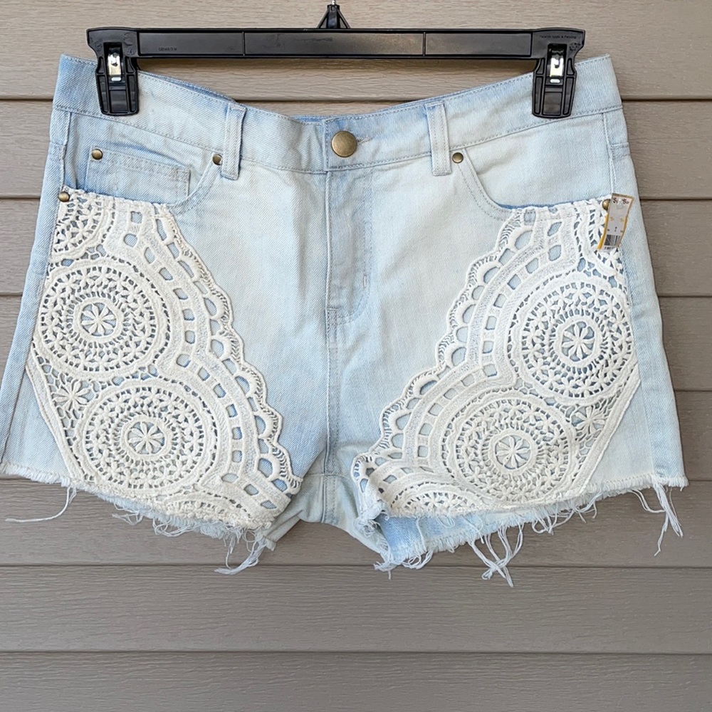 Design Lab Shorts